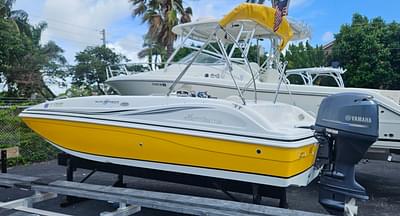 BOATZON | Hurricane SunDeck Sport 188 OB 2013