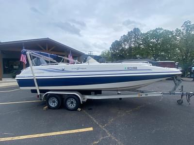 BOATZON | 2012 Hurricane SunDeck Sport 201 OB