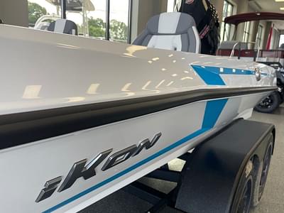 BOATZON | IKON Boats LX21 2024