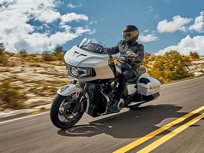 BOATZON | Indian Motorcycle® Challenger Limited Ghost White Metallic 2024