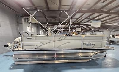 BOATZON | INTERNATIONAL PONTOON CORPORATION PALM BREEZE 318 HPT FISH 2024