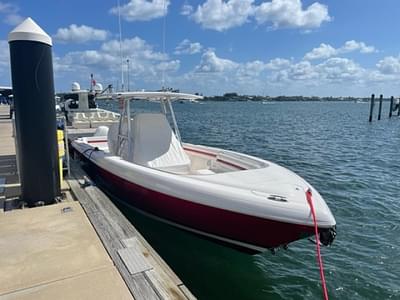 BOATZON | Intrepid 327 Center Console 2020