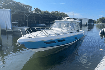 BOATZON | Intrepid 409 Valor 2021