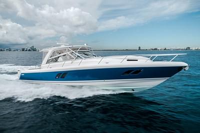 BOATZON | Intrepid 475 Sport Yacht 2017