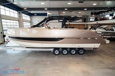 BOATZON | Invictus TT420 2024