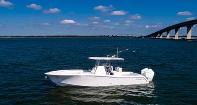 BOATZON | Invincible 33 Open Fisherman 2024