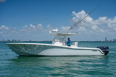 BOATZON | Invincible 36 Open Fisherman 2012