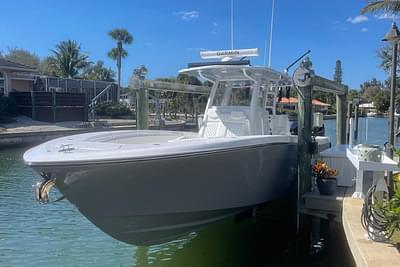 BOATZON | Invincible 36 Open Fisherman 2022