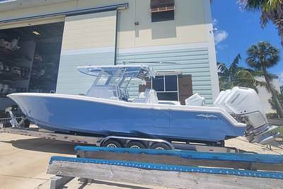 BOATZON | Invincible 36 Open Fisherman 2025