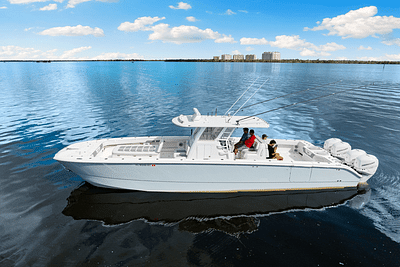 BOATZON | Invincible 40 CATAMARAN 2019