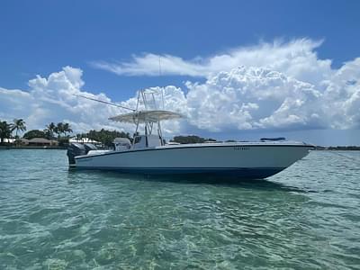 BOATZON | Island Runner Center Console 1984