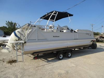 BOATZON | JC 26 TRITOON  300hp Evinrude Outboard 2009