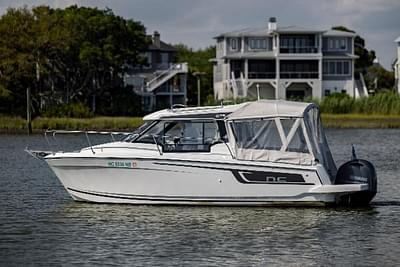 BOATZON | Jeanneau NC Weekender 695 Series 2 2022