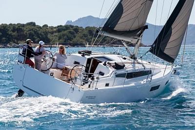 BOATZON | Jeanneau Sun Odyssey 350 2025