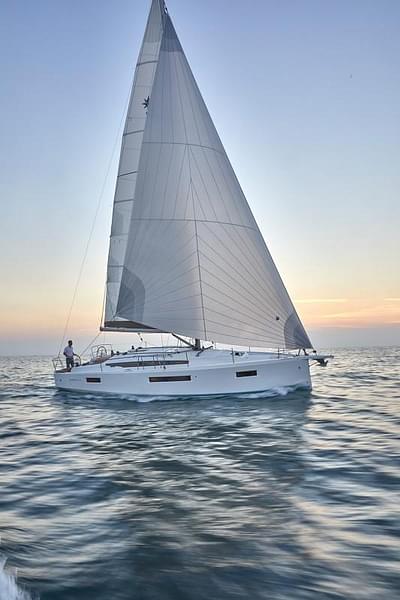 BOATZON | Jeanneau Sun Odyssey 410 2024