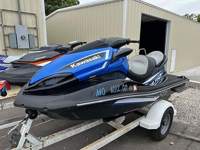 BOATZON | Kawasaki Jet Ski STX15F 2017