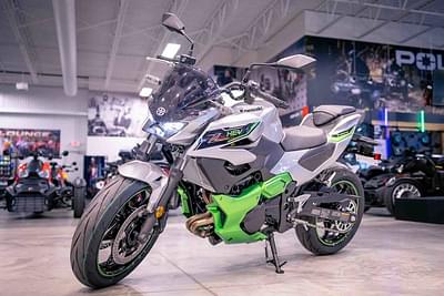 BOATZON | Kawasaki Z7 Hybrid ABS 2024