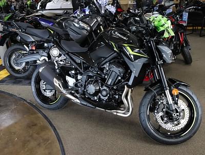 BOATZON | Kawasaki Z900 ABS Metallic Spark BlackMetallic Matte Dark Gray 2024