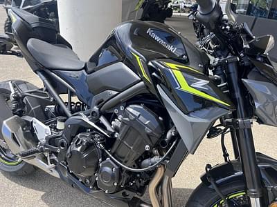 BOATZON | Kawasaki Z900 ABS Metallic Spark BlackMetallic Matte Dark Gray 2024