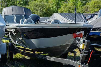 BOATZON | KingFisher 1825 Warrior Tiller 2023