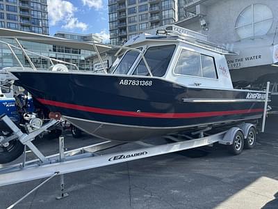 BOATZON | KingFisher 2425 Escape HT 2022