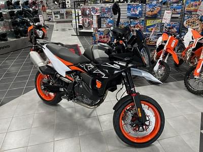 BOATZON | KTM 890 SMT 2024