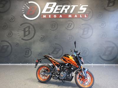 BOATZON | KTM Duke 200 2022