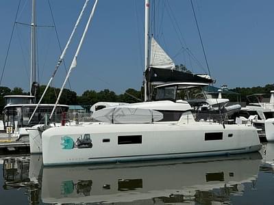 BOATZON | Lagoon 42 2020