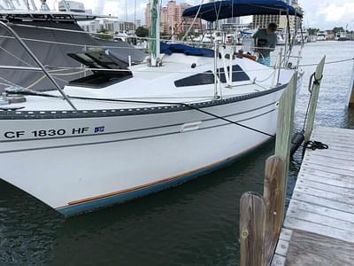 BOATZON | Lancer Yachts Power Sailer 1983