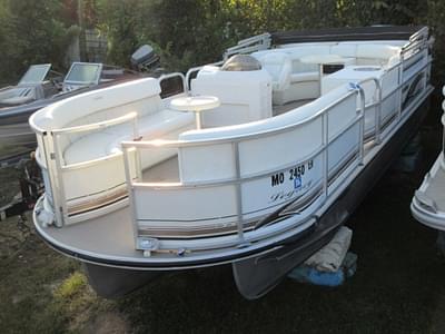 BOATZON | LANDAU 22 ELITE PONTOON  MERCURY 125 HP OUTBOARD 1999