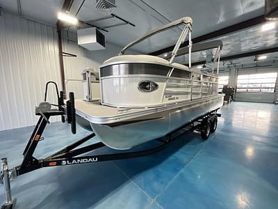 BOATZON | Landau Island Breeze 212 Sport Rear Lounge TriLog 2024