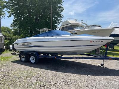 BOATZON | Larson Senza 210 2004 BOATZON | Larson Senza 210 2004