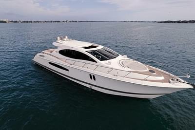 BOATZON | Lazzara Yachts LSX 2007