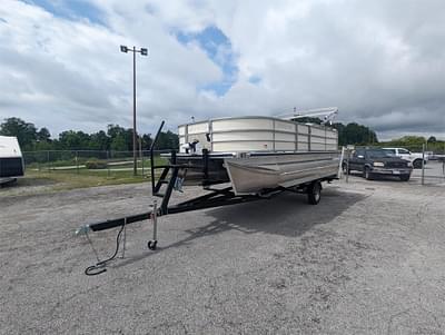 BOATZON | Lexington LEXINGTON MARINE GROUP 320HPT 2024