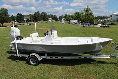 BOATZON | Lookout Skiff 19 Bay 2021