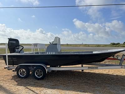 BOATZON | Low Country Customs Shallow Water 216 2022