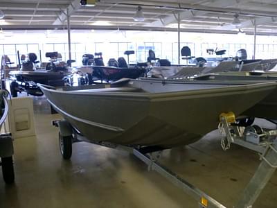 BOATZON | Lowe Boats L1448M Jon 2025