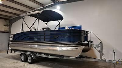 BOATZON | Lowe Boats SF 214 Pontoon wMercury Motor 2023