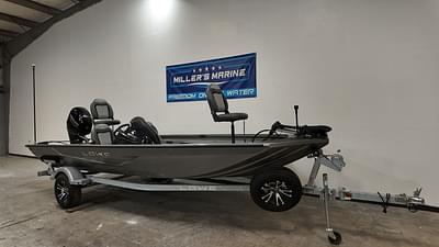 BOATZON | Lowe Boats Stinger 175 SC wMercury Motor 2023