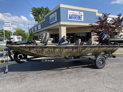 BOATZON | Lowe Boats Stinger 175C w60 HP Mercury Mossy Oak Shadow Grass 2024