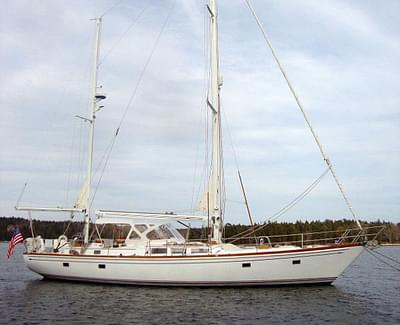 BOATZON | Lyman-Morse Hood 55 Stoway Ketch 1985