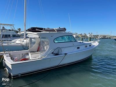 BOATZON | Mainship 30 Pilot Sedan