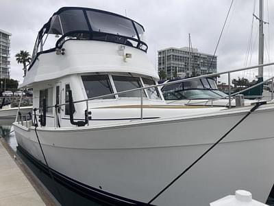 BOATZON | Mainship 395 2011