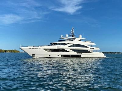 BOATZON | Majesty Yachts  2020