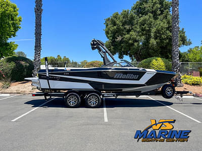 BOATZON | Malibu Boats 21 LX 2022