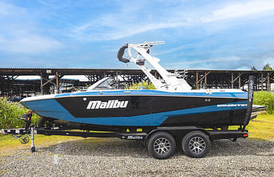 BOATZON | Malibu Boats 21 LX 2023