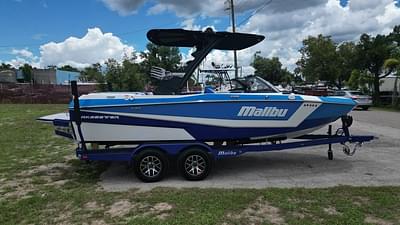 BOATZON | Malibu Boats 21 LX 2024