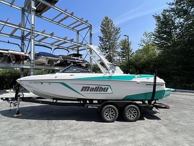 BOATZON | Malibu Boats 22 LSV 2021