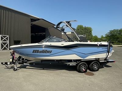 BOATZON | Malibu Boats 22 LSV 2024