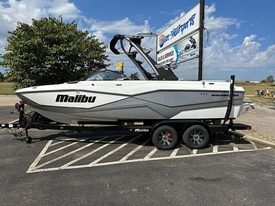 BOATZON | Malibu Boats 22 LSV 2024